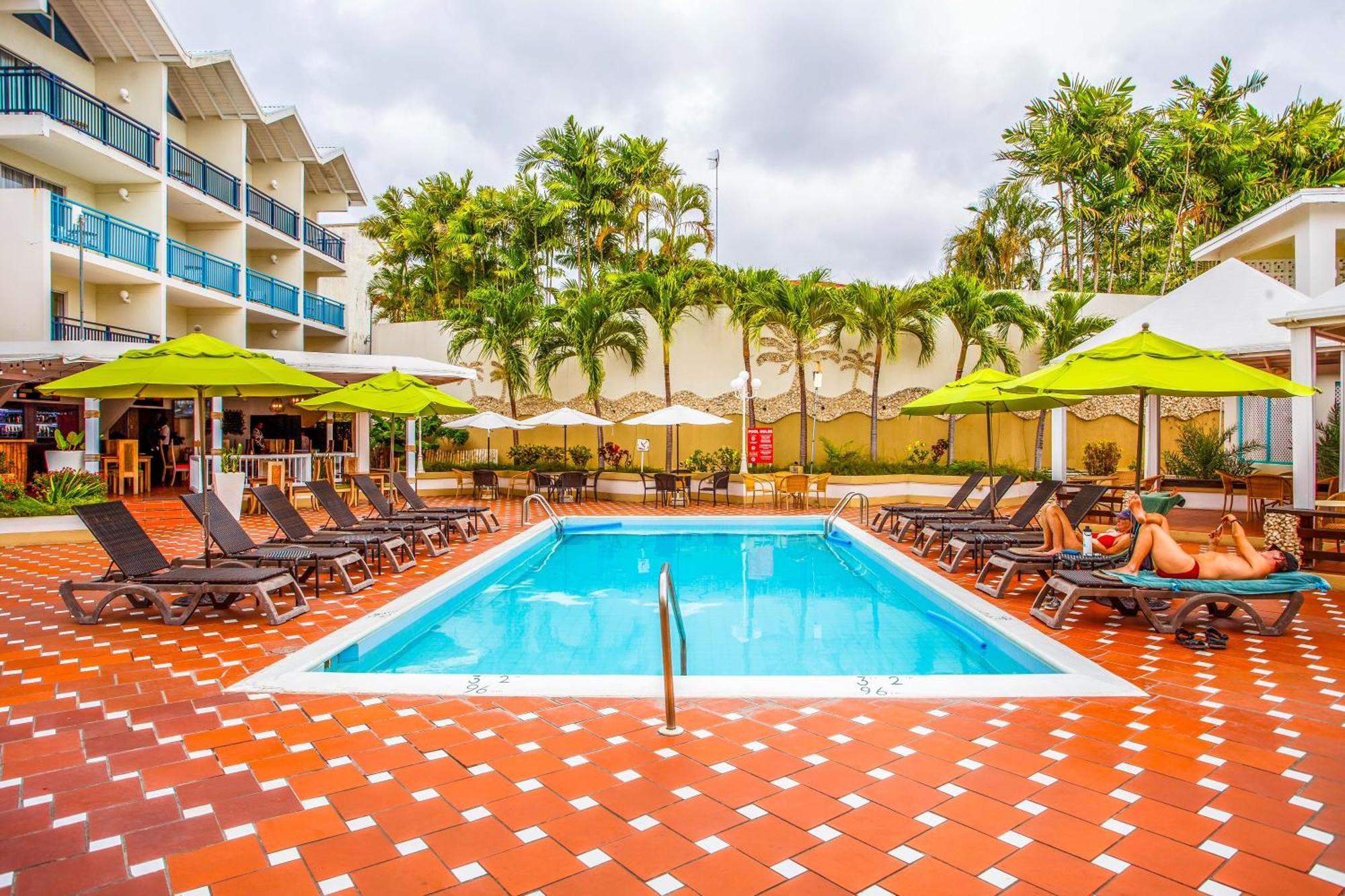 Blue Horizon Hotel Rockley Exterior photo