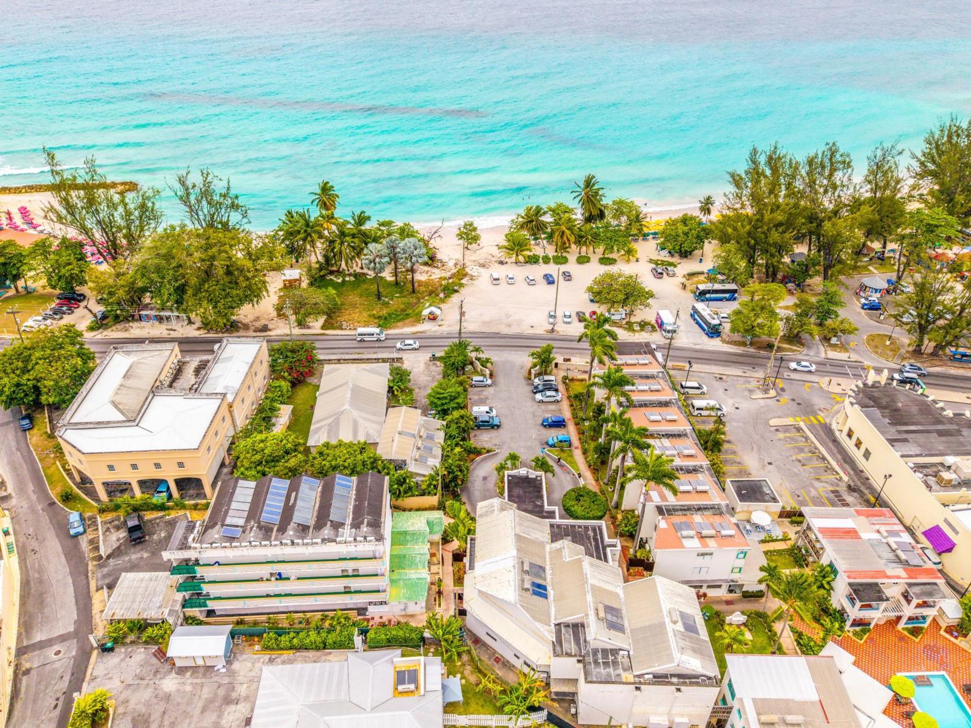 Blue Horizon Hotel Rockley Exterior photo